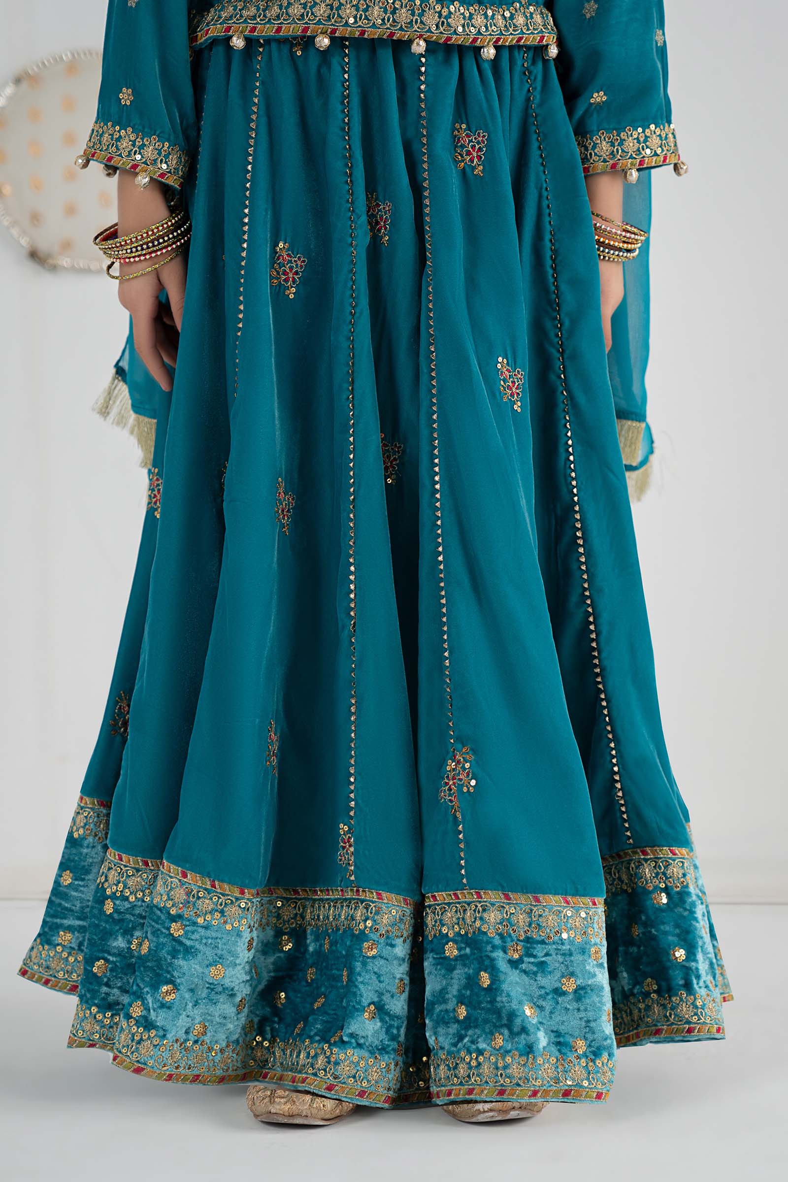3 Piece Embroidered Velvet Suit - Image 4
