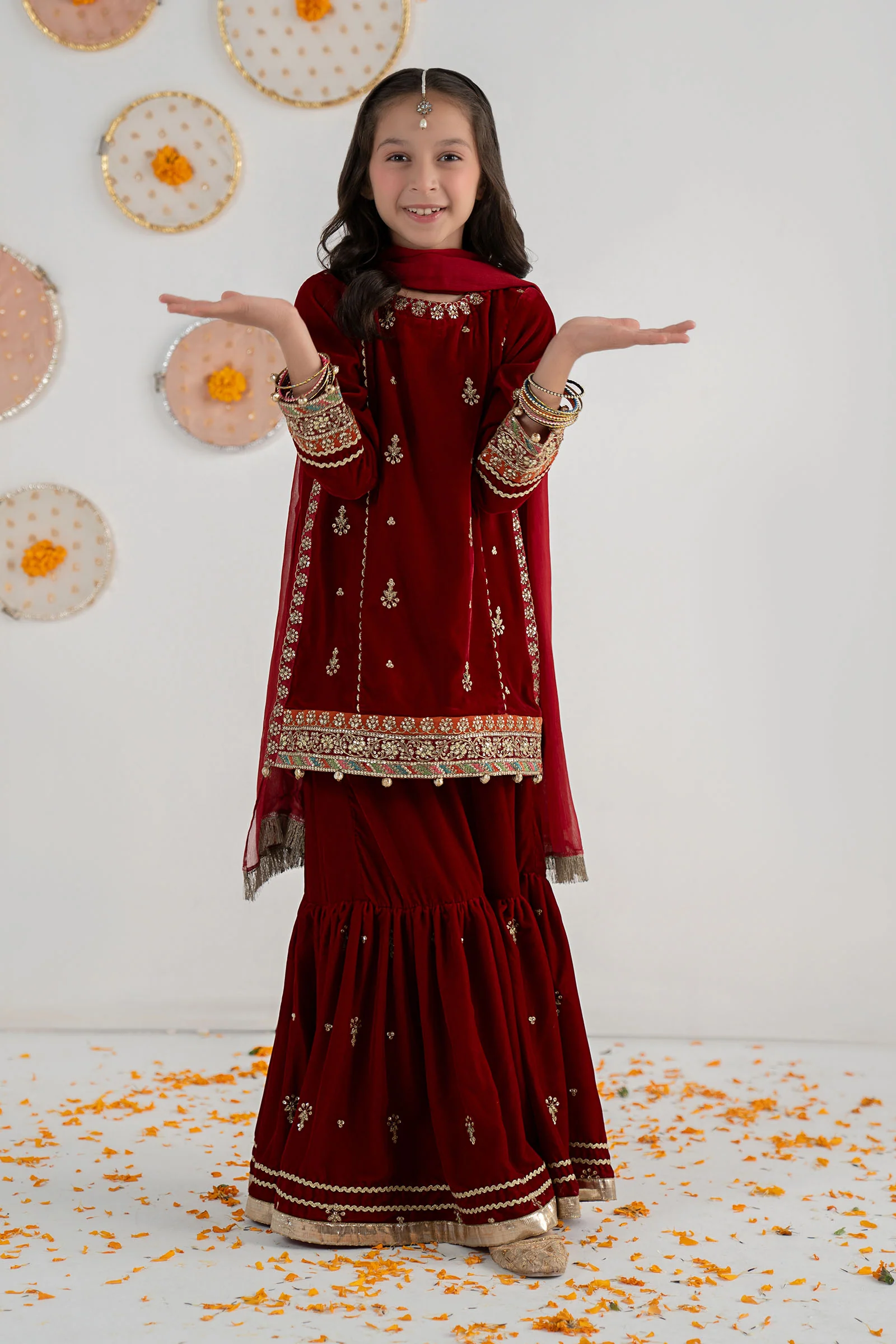3 Piece Embroidered Velvet Suit - Image 6