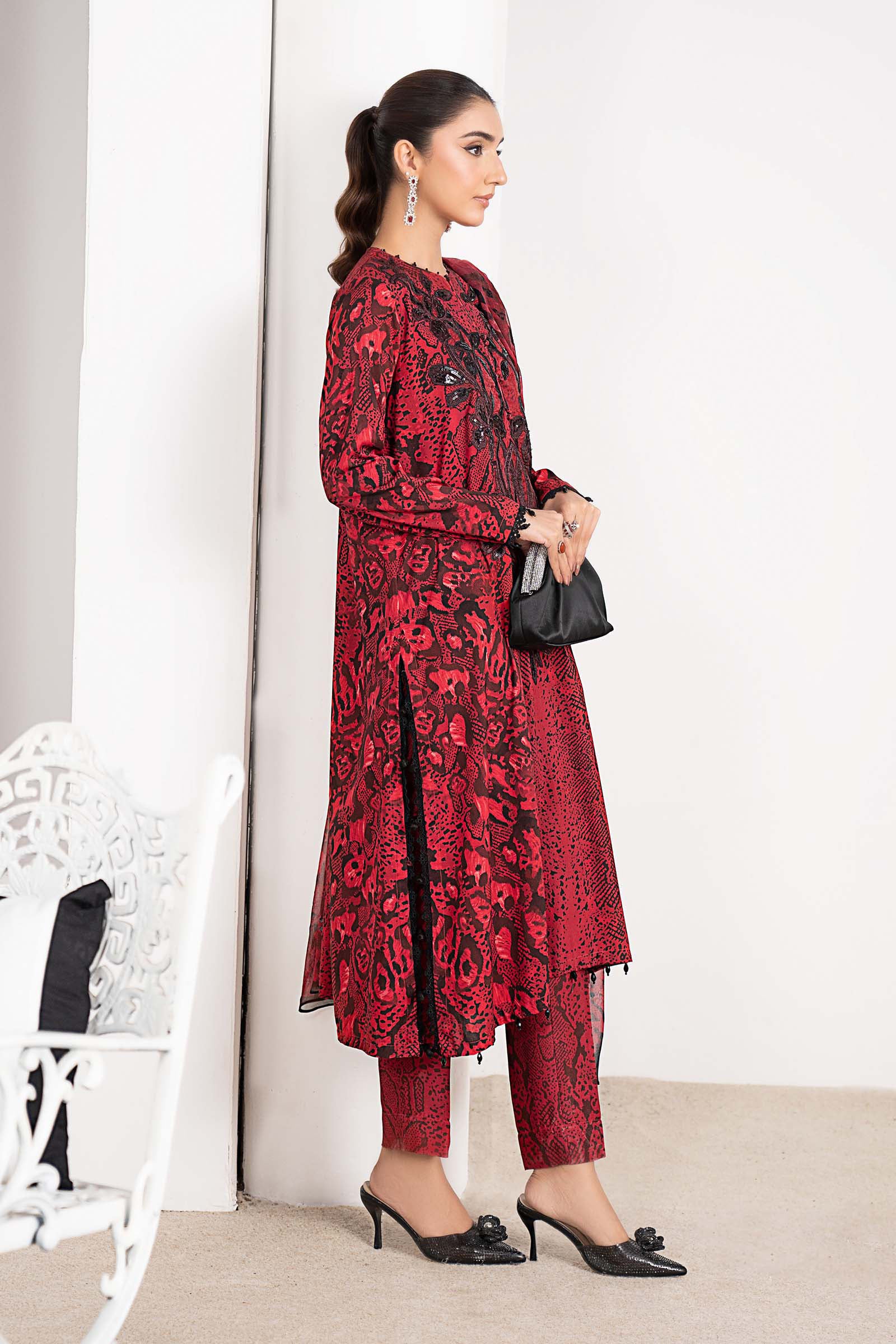 3 Piece Embroidered Linen Suit - Image 5