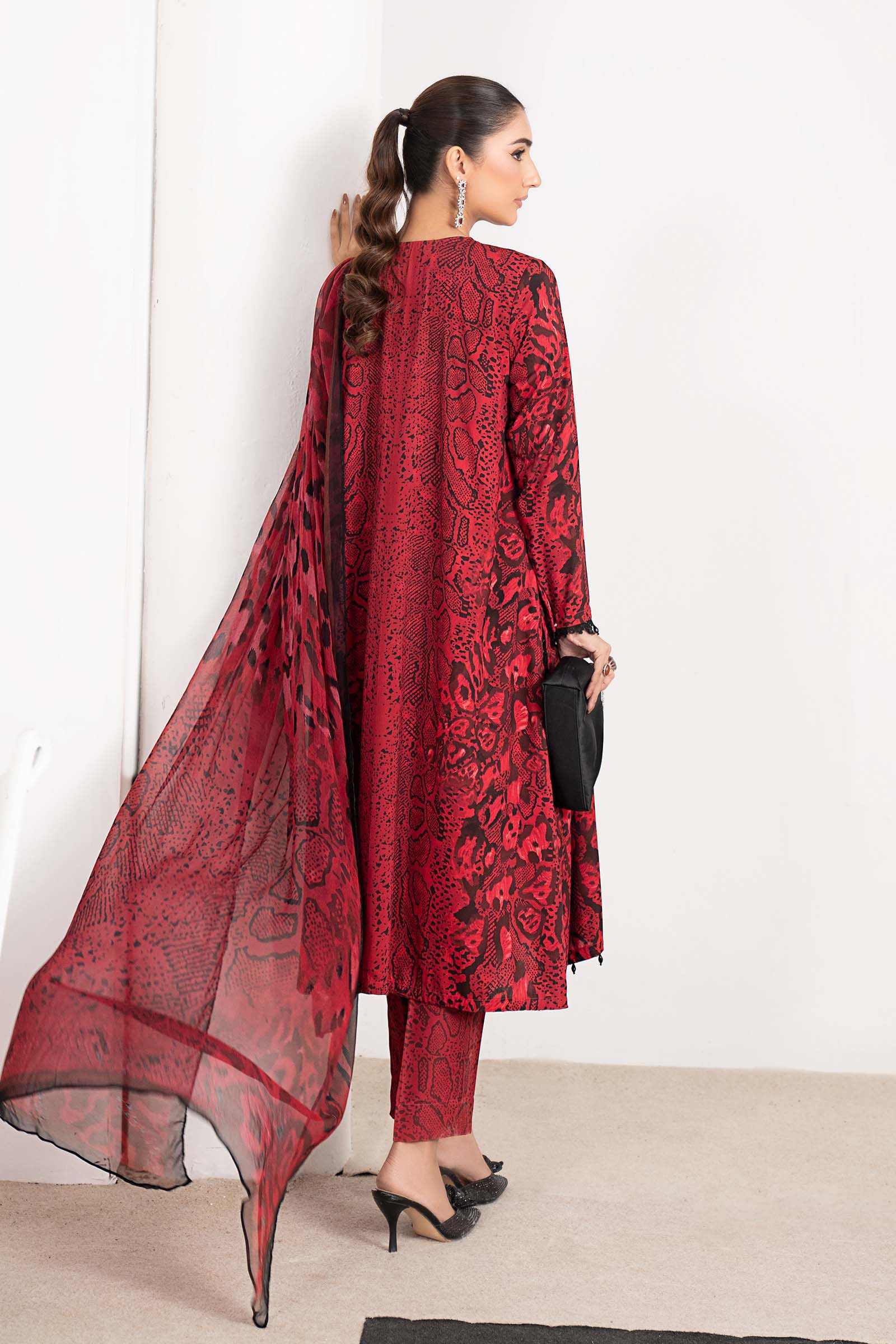 3 Piece Embroidered Linen Suit - Image 6