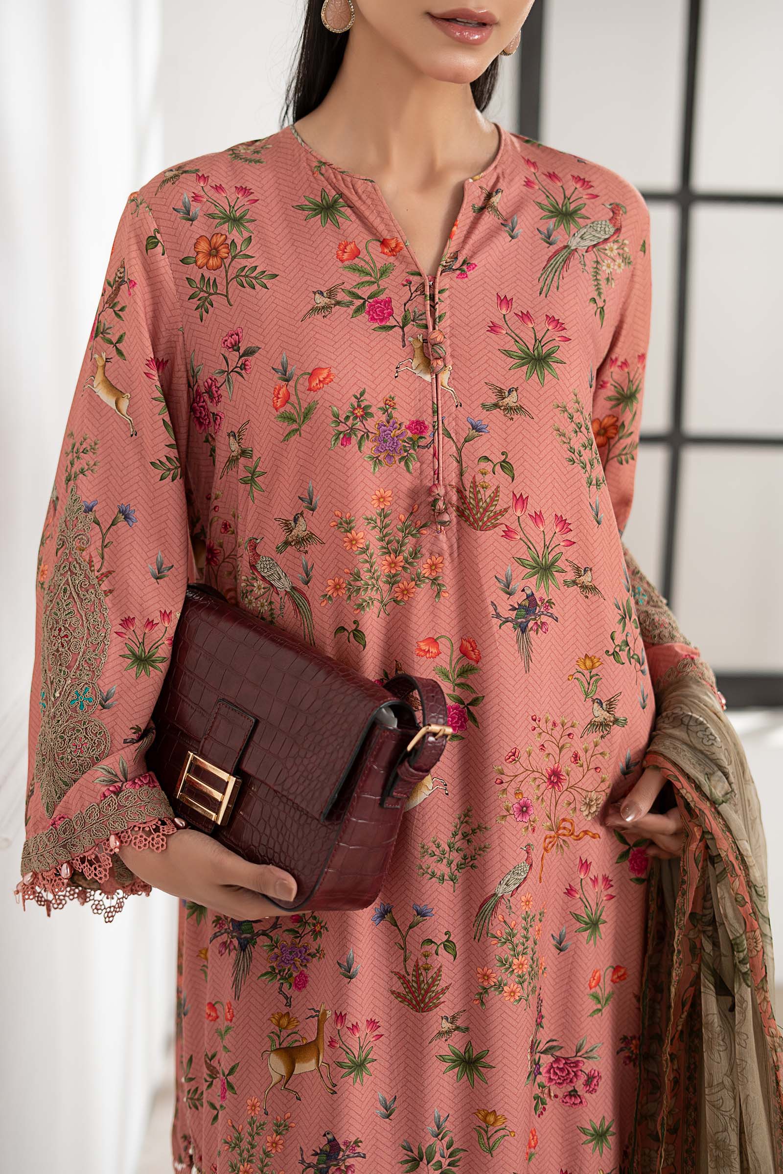 3 Piece Embroidered Linen Suit - Image 4