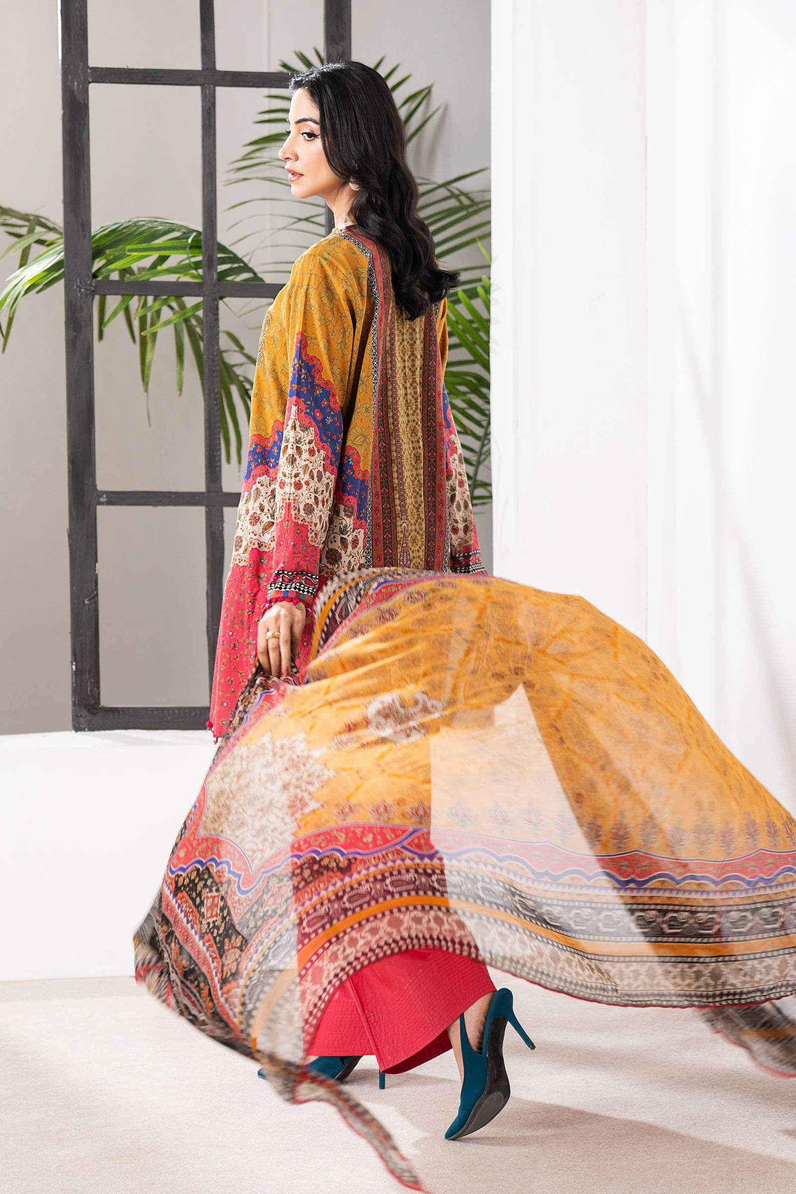 3 Piece Embroidered Cambric Suit - Image 8