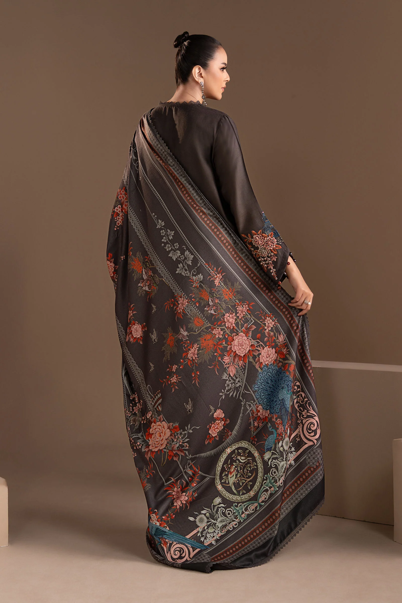 3 Piece Embroidered Twill Linen Suit - Image 8