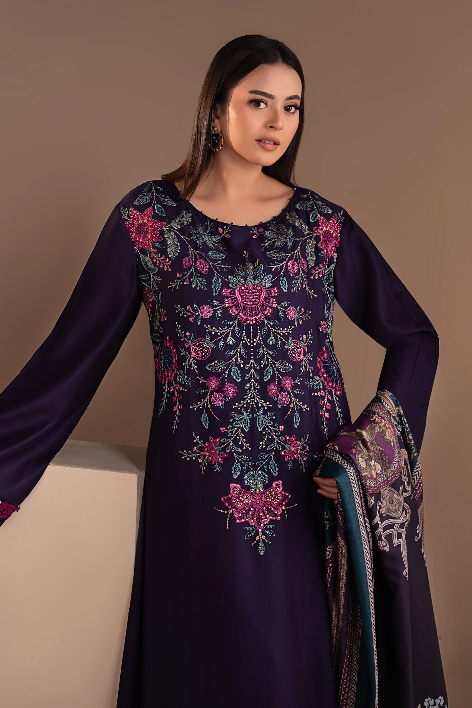 3 Piece Embroidered Twill Linen Suit - Image 2