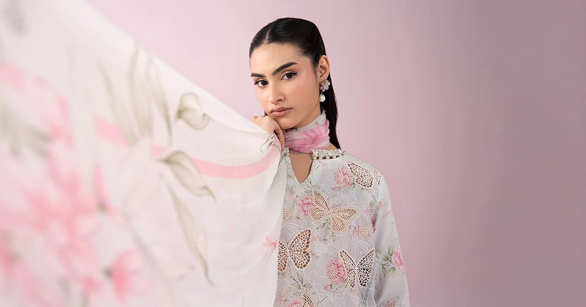 3 Piece Embroidered Lawn Suit - Image 8