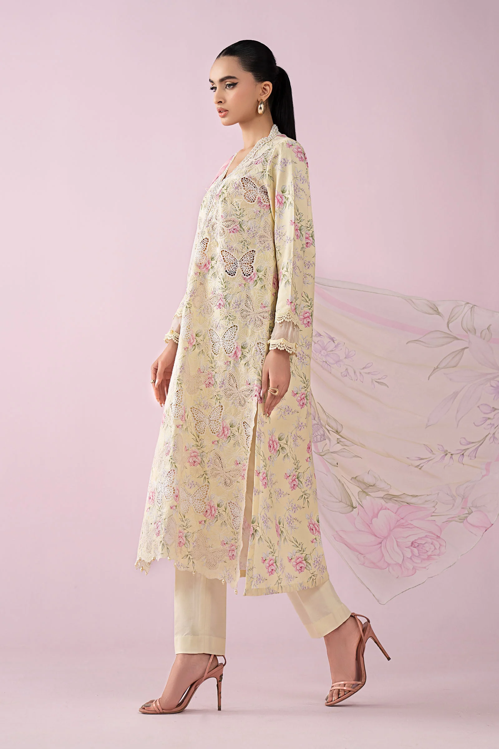 3 Piece Embroidered Lawn Suit - Image 7
