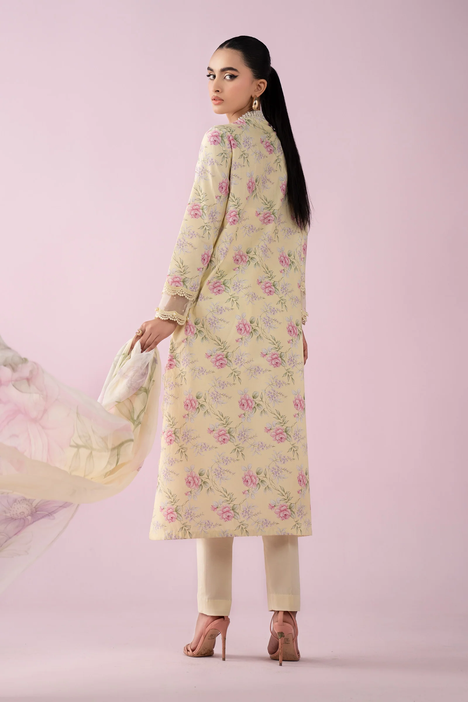 3 Piece Embroidered Lawn Suit - Image 8