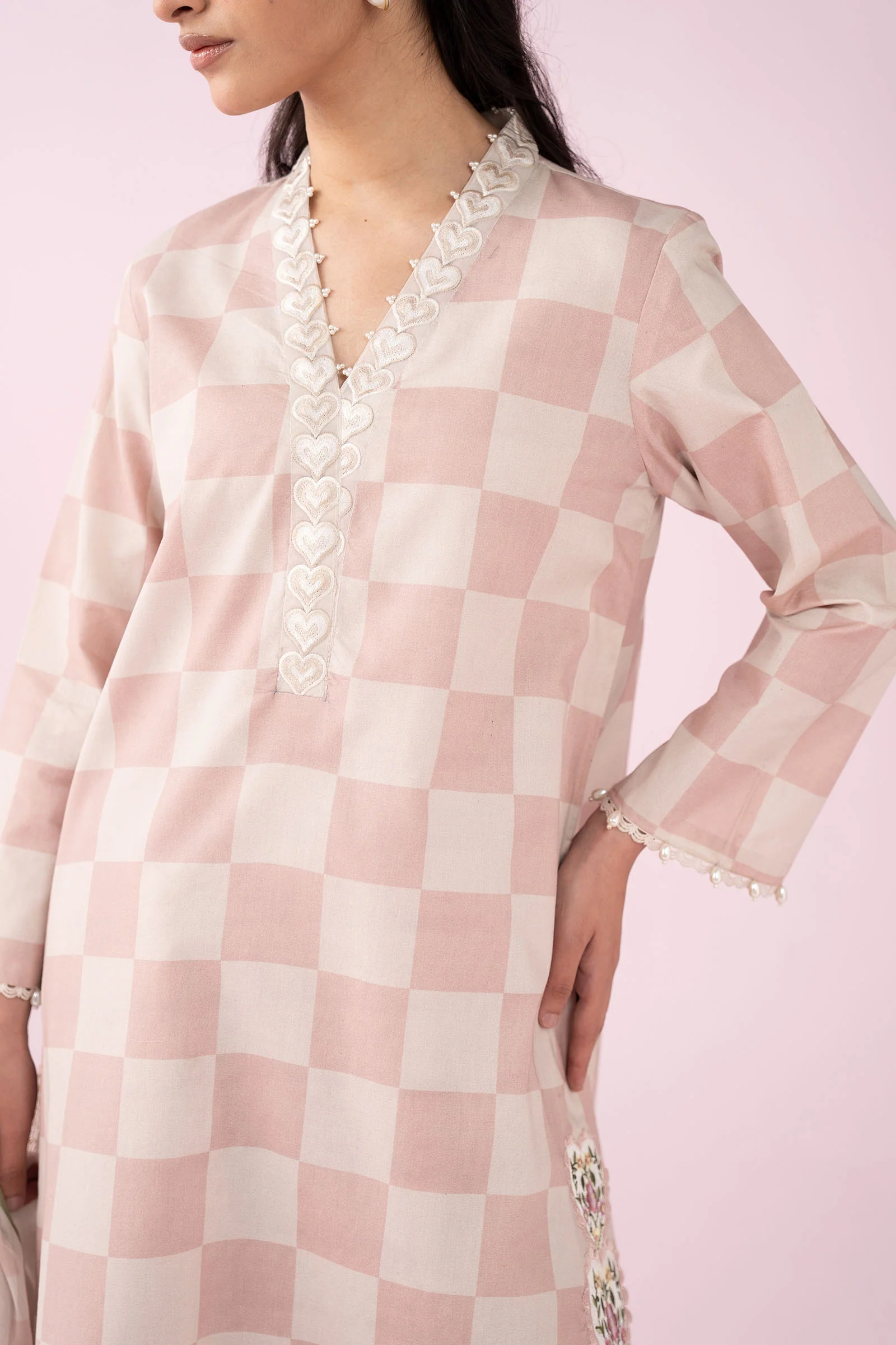 3 Piece Embroidered Lawn Suit - Image 3