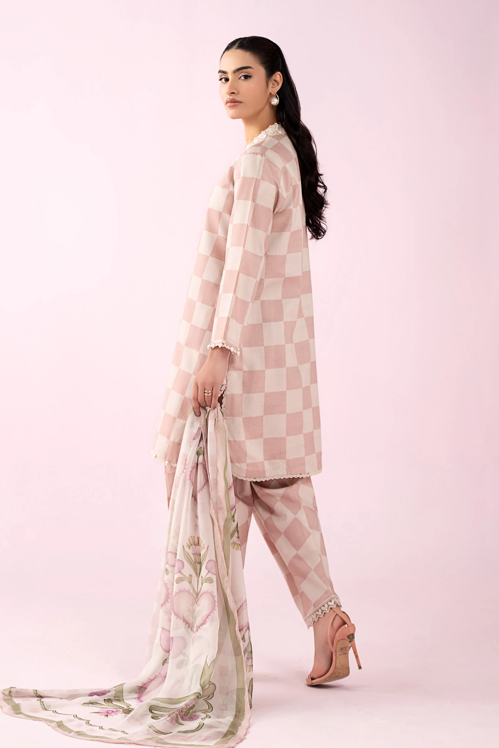 3 Piece Embroidered Lawn Suit - Image 8