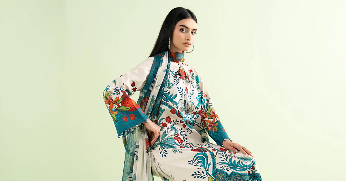 3 Piece Embroidered Lawn Suit - Image 9
