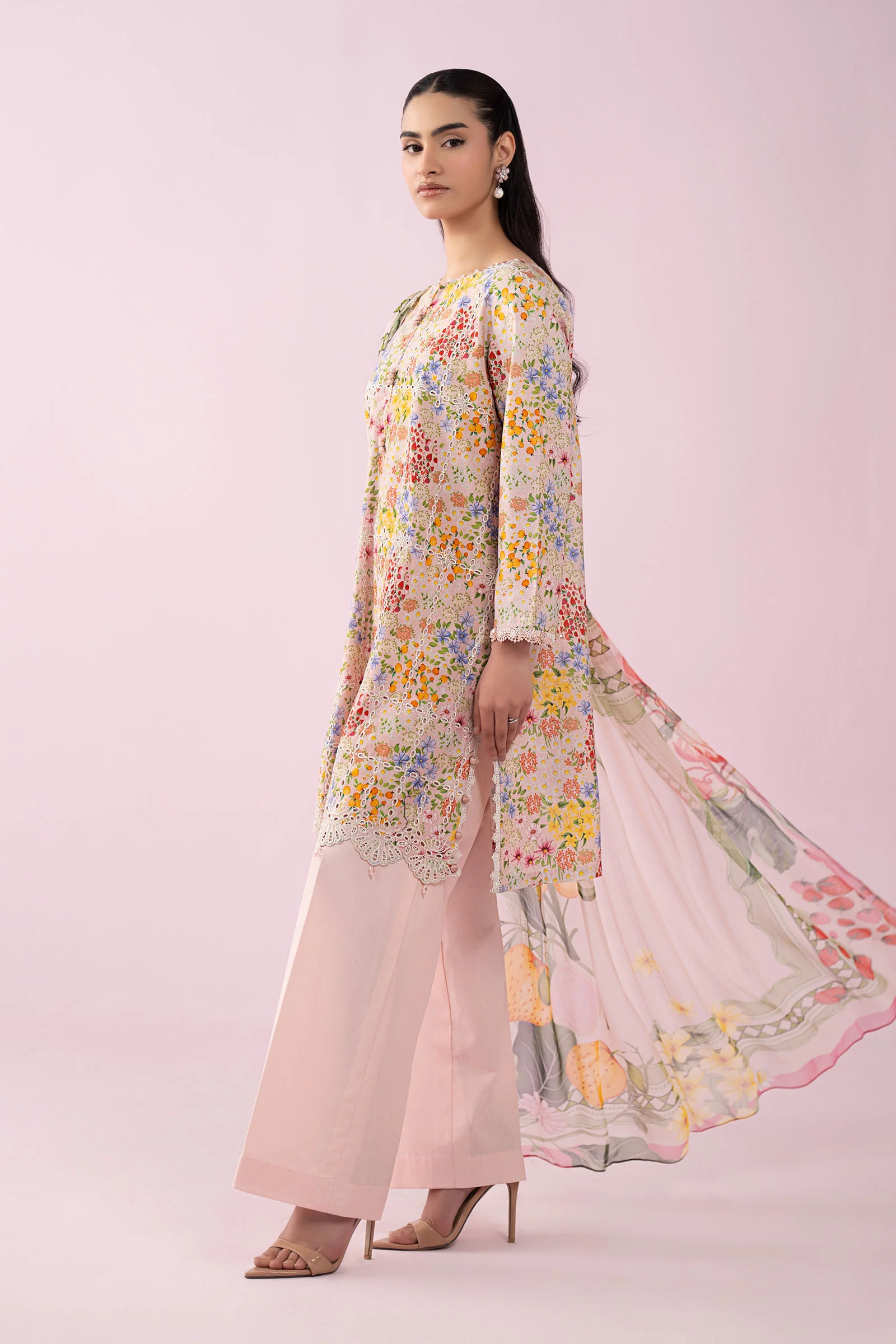 3 Piece Embroidered Lawn Suit - Image 6