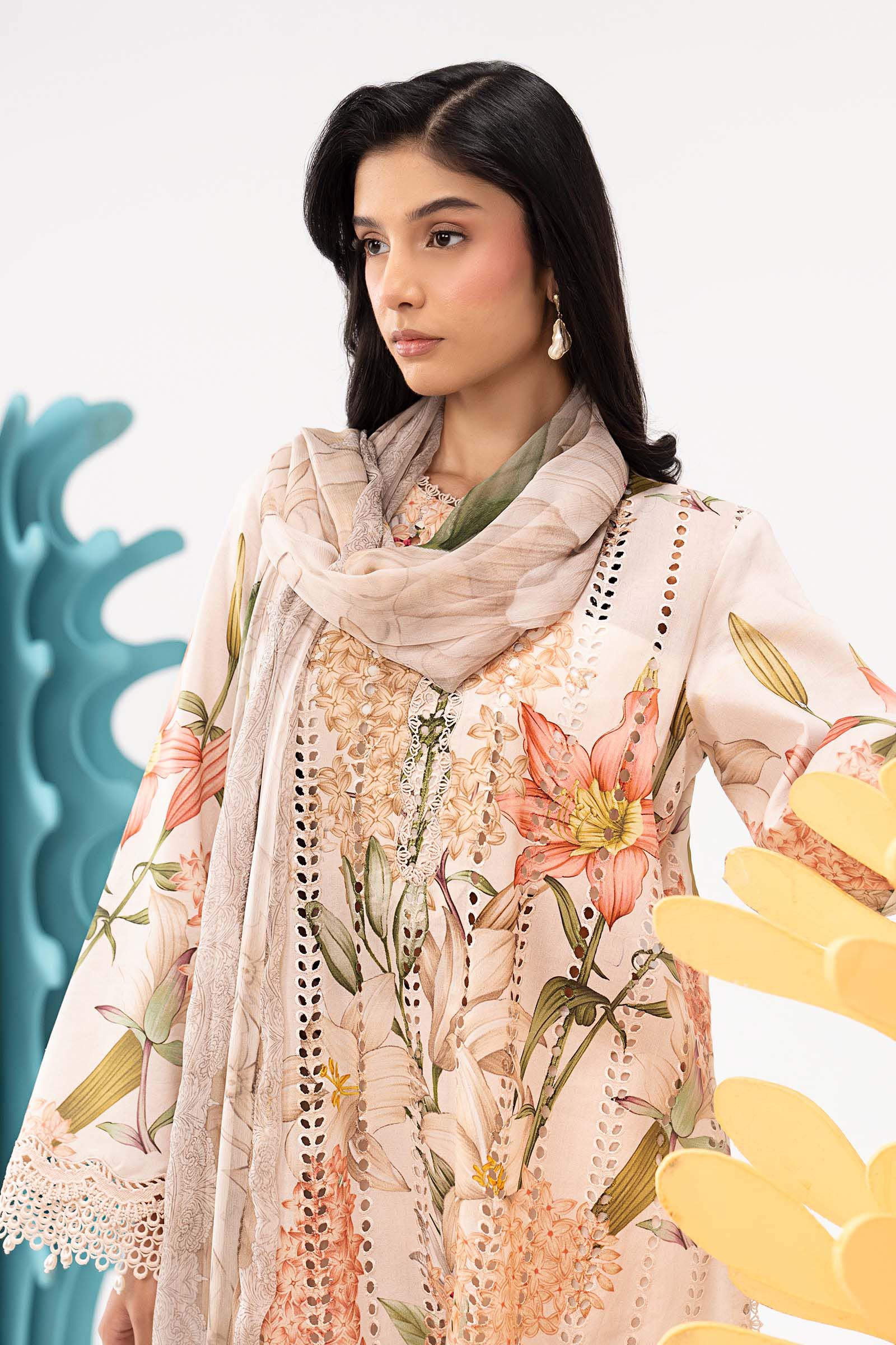 3 Piece Embroidered Lawn Suit - Image 4
