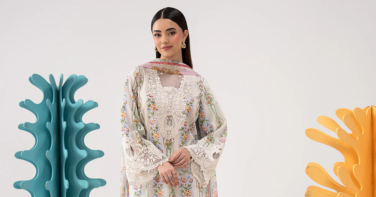 3 Piece Embroidered Lawn Suit - Image 9