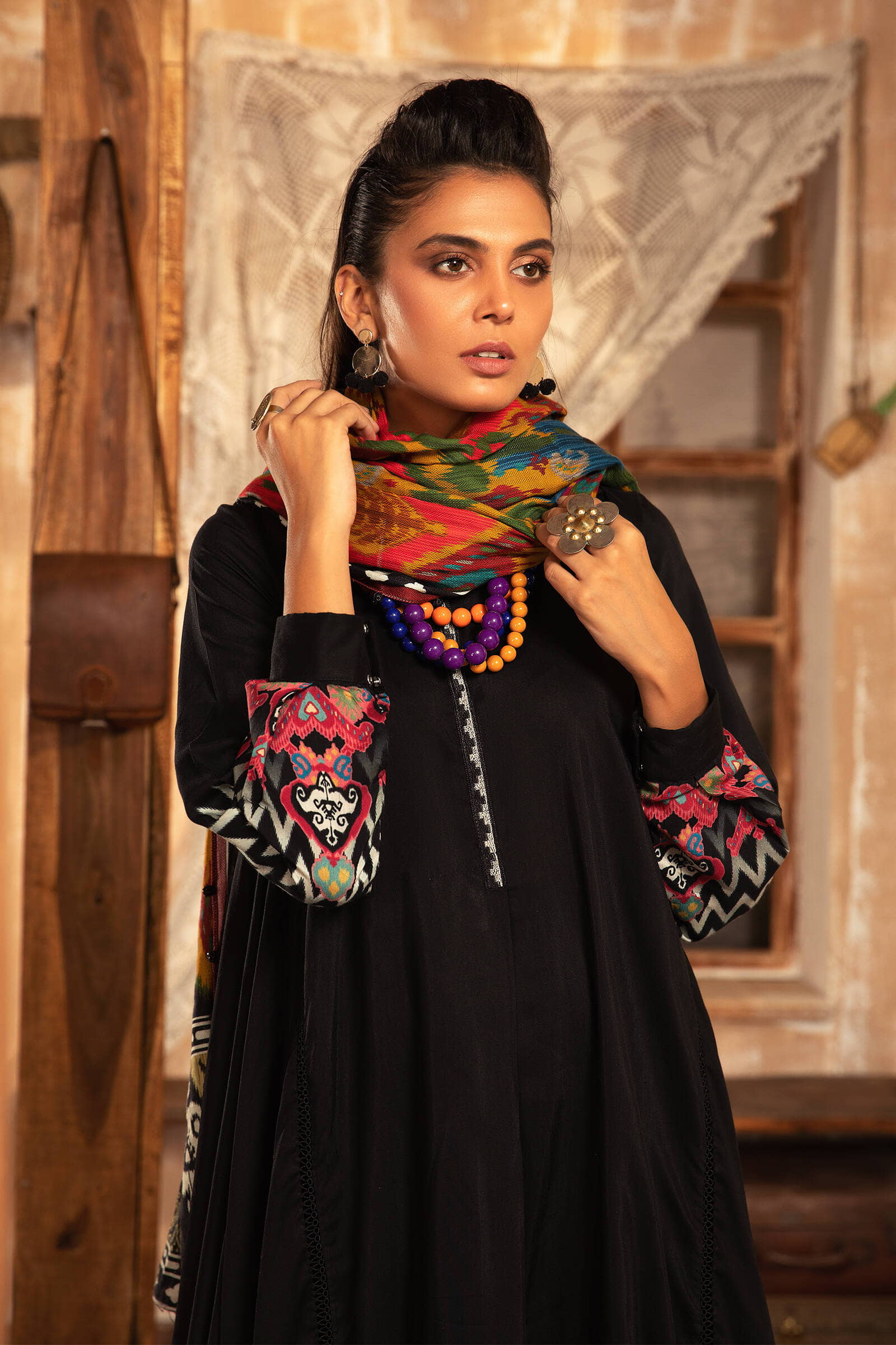 Unstitched Fabrics/M.Prints MPT-1209-B - Image 3