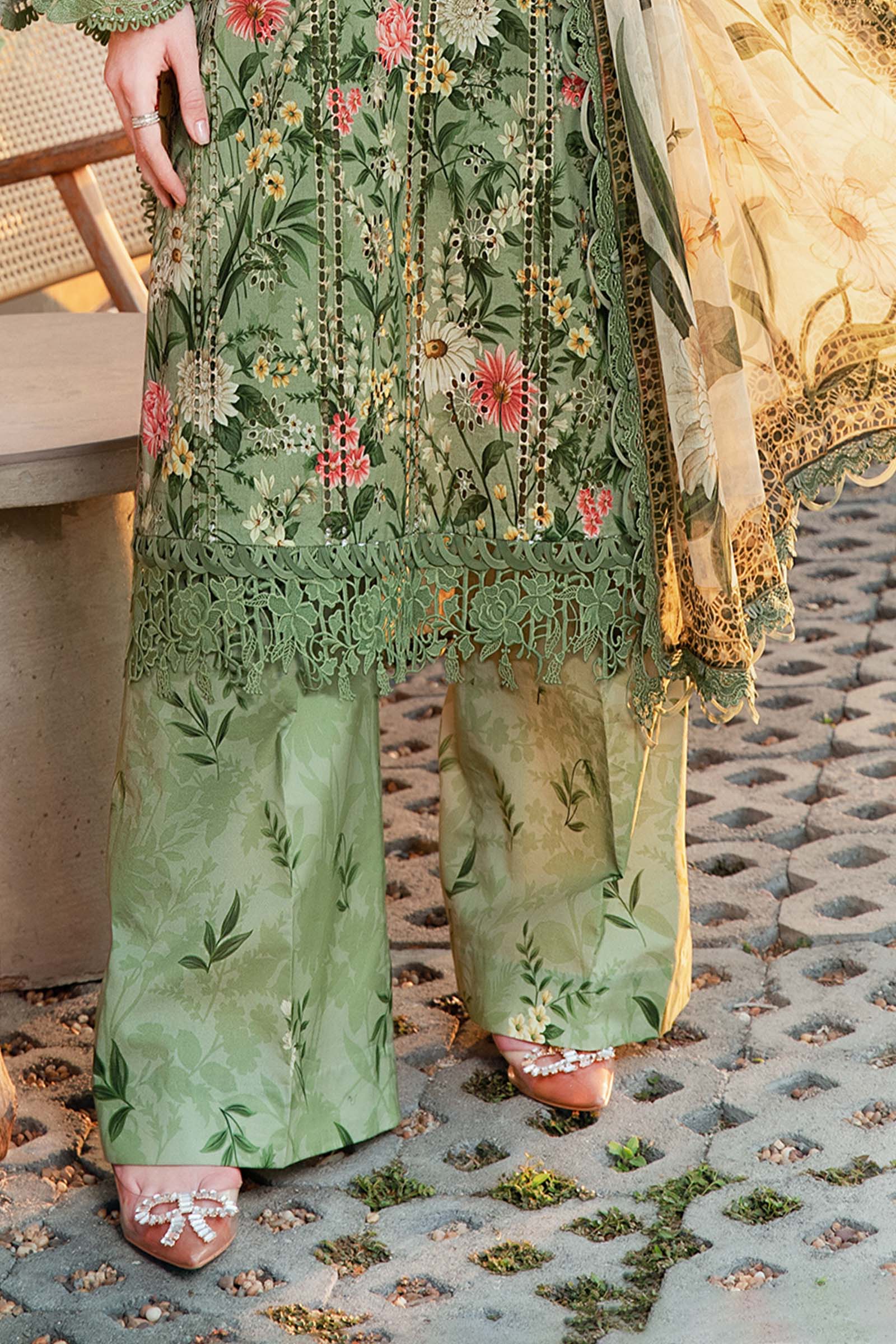 3 Piece Unstitched Printed Lawn Suit | MPT-2508-B - Image 4