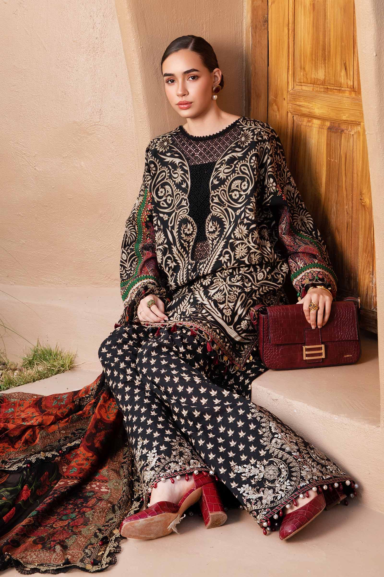 3 Piece Unstitched Printed Lawn Suit | MPT-2512-B - Image 5