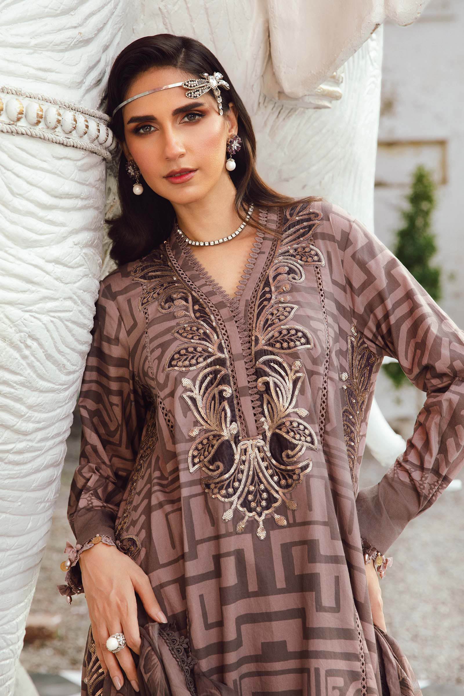 3 Piece Unstitched Embroidered Cambric Suit | MPT-2703-B - Image 2