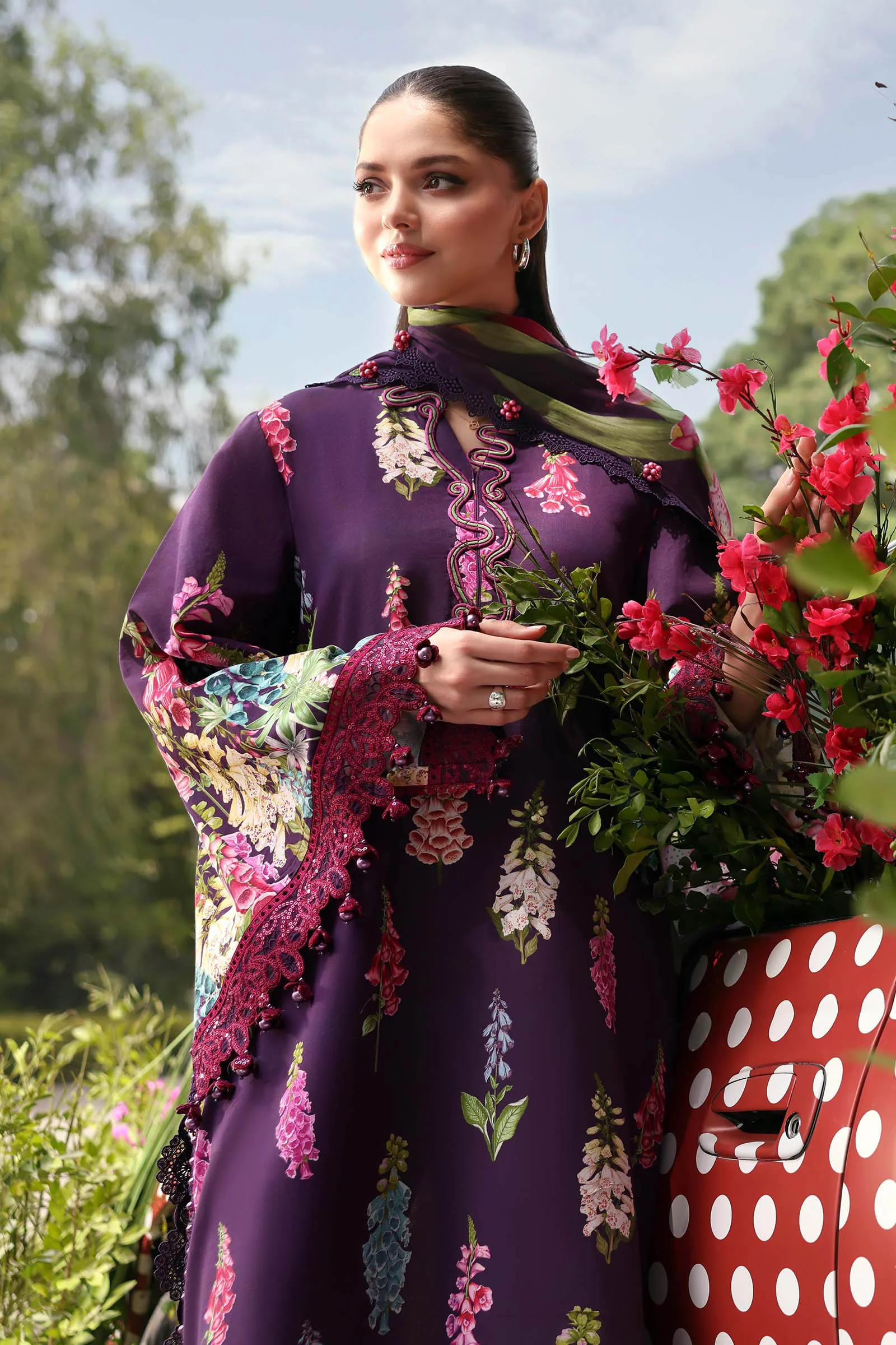 3 Piece Unstitched Embroidered Lawn Suit - Image 4
