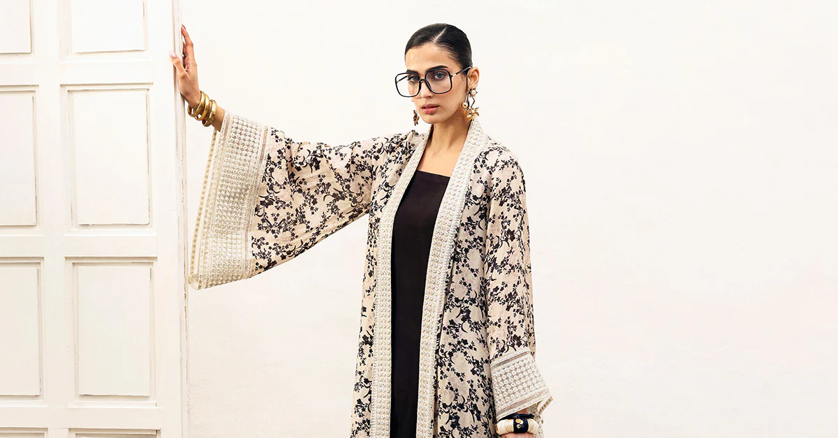 3 Piece Embroidered Bamberg Raw Silk Suit - Image 8