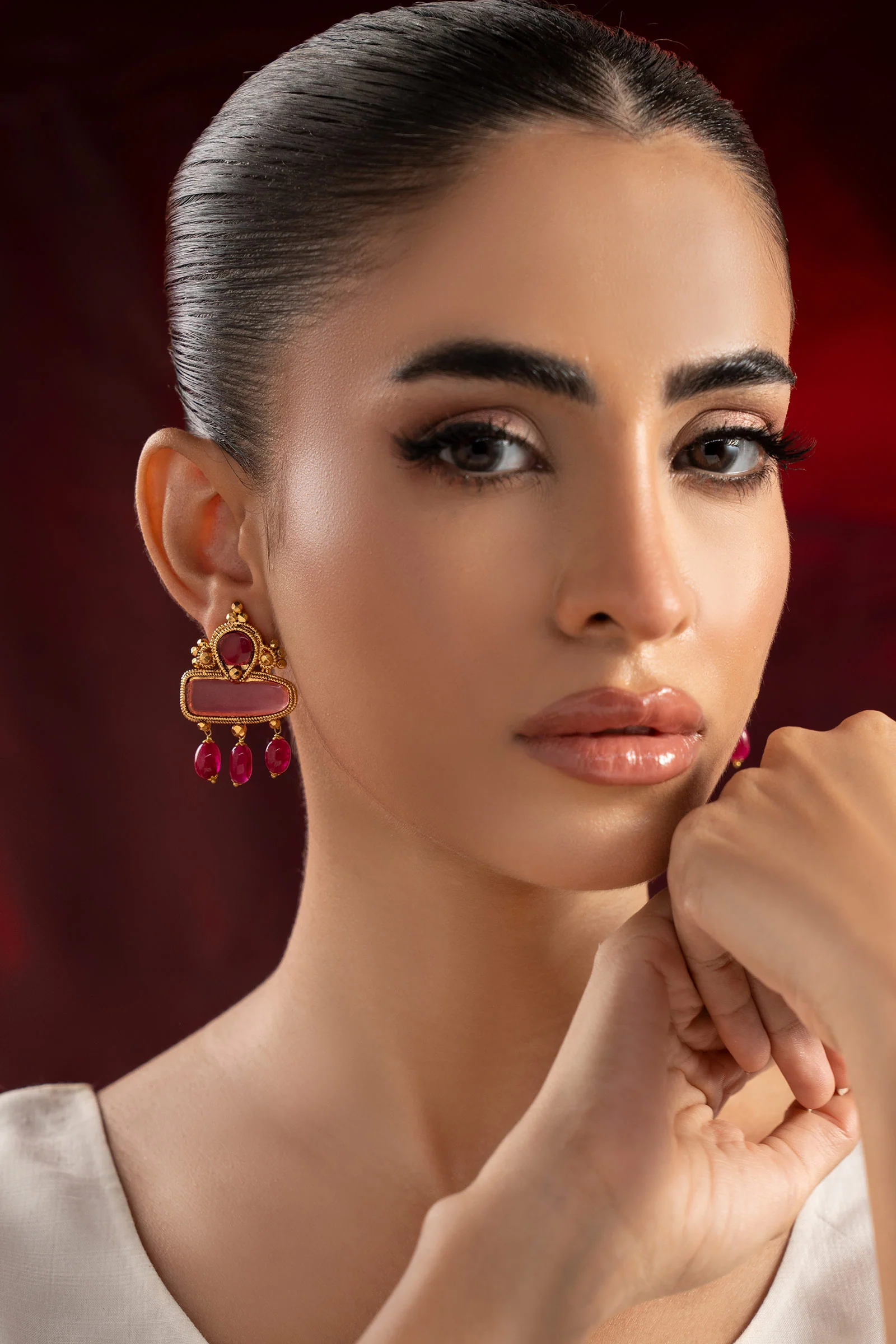 Onyrella Studs
