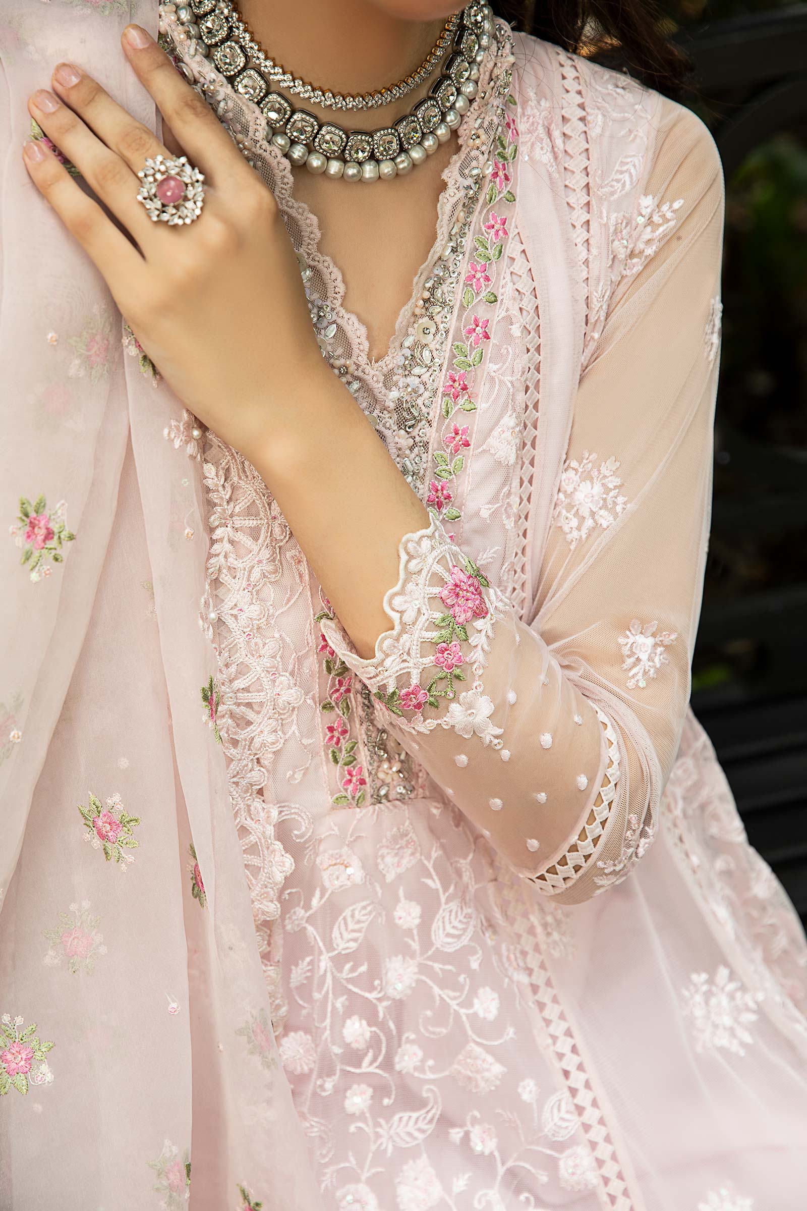 3 Piece Embroidered Suit - Image 3