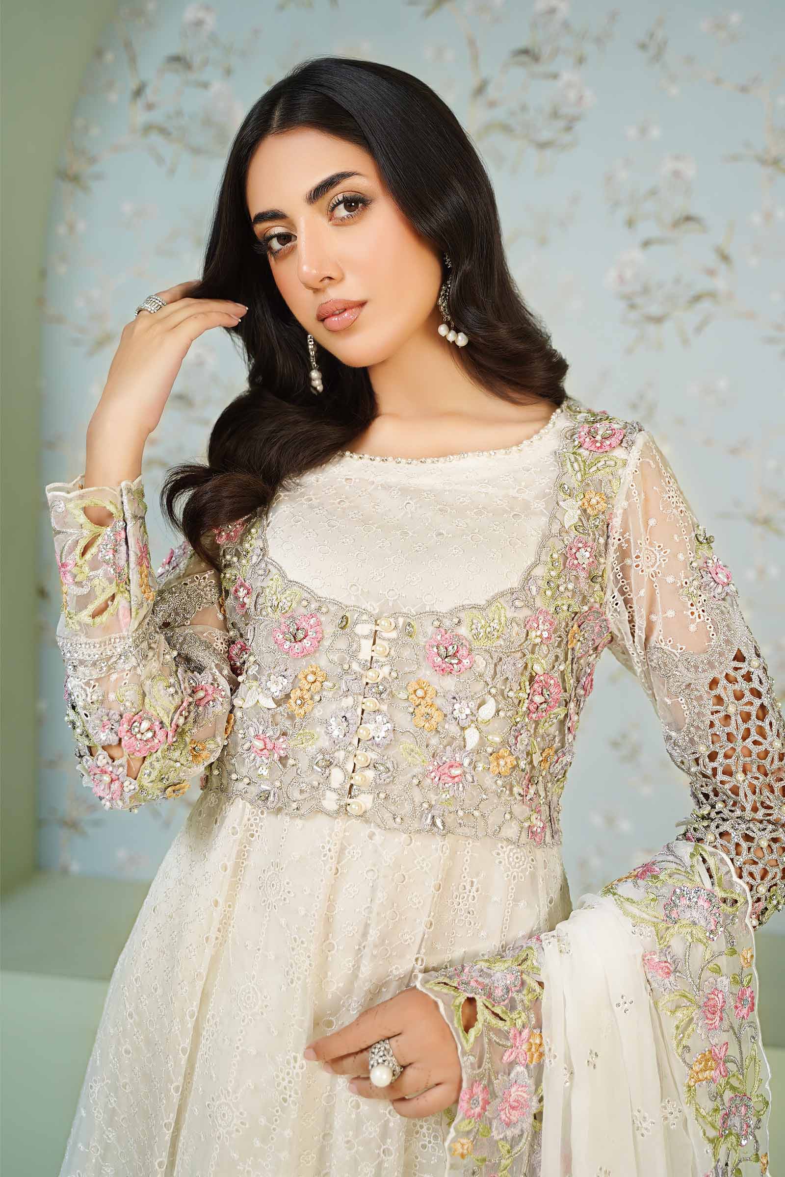 3 Piece Embroidered Organza Suit - Image 2