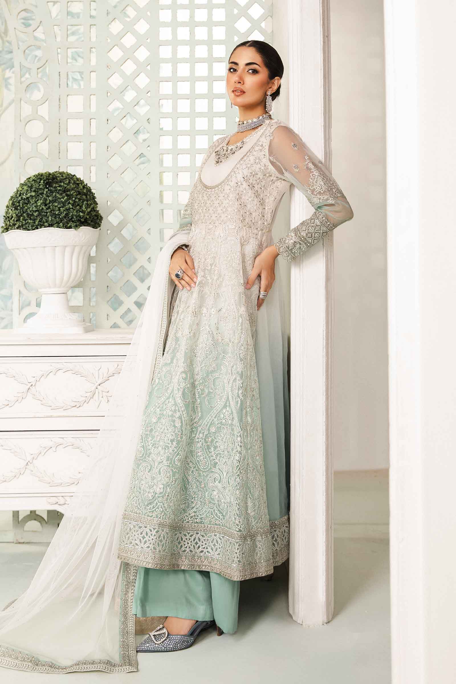 3 Piece Embroidered Organza Suit - Image 4