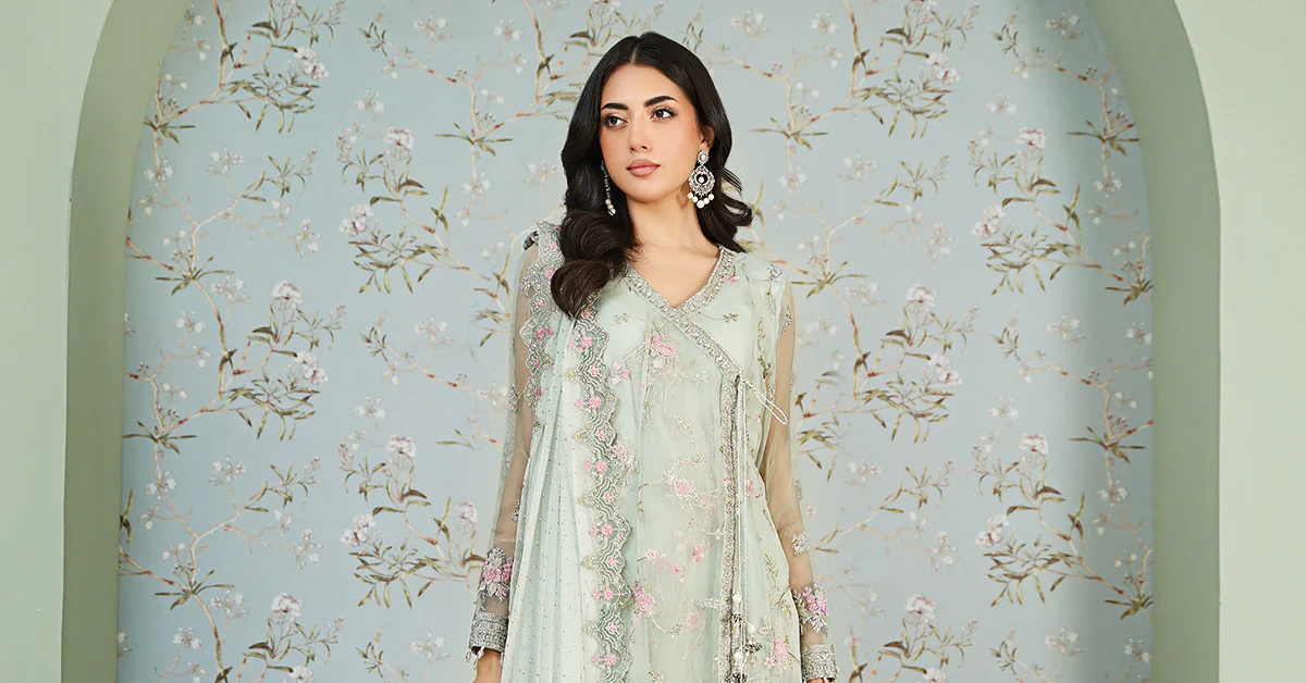 3 Piece Embroidered Organza Suit - Image 7