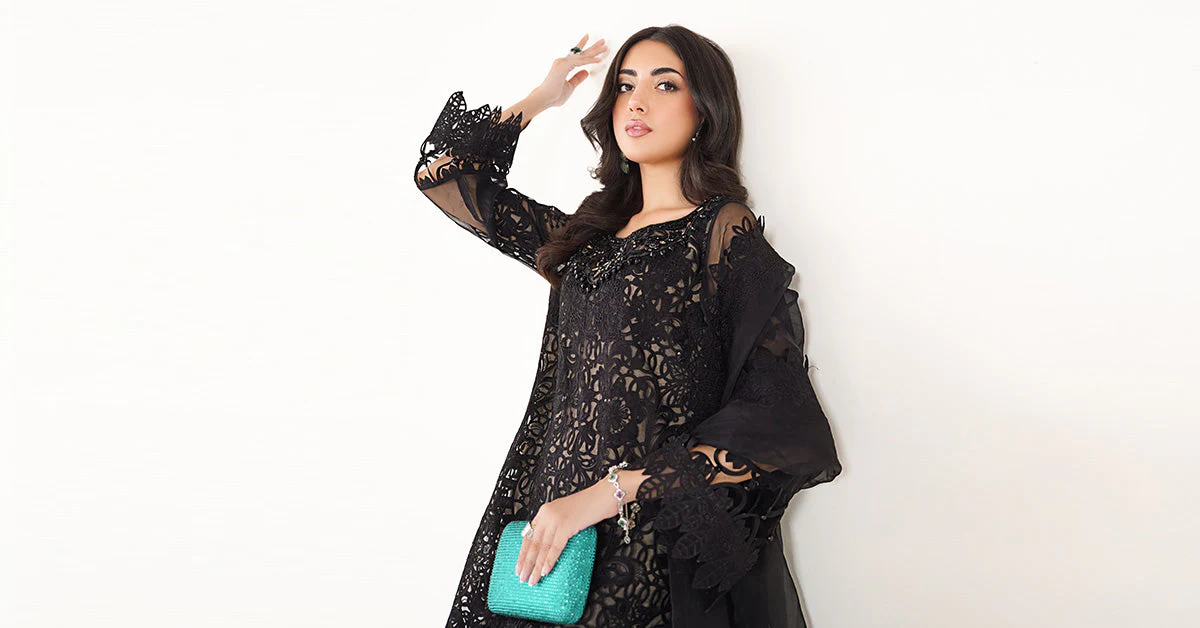 3 Piece Embroidered Organza Suit - Image 6