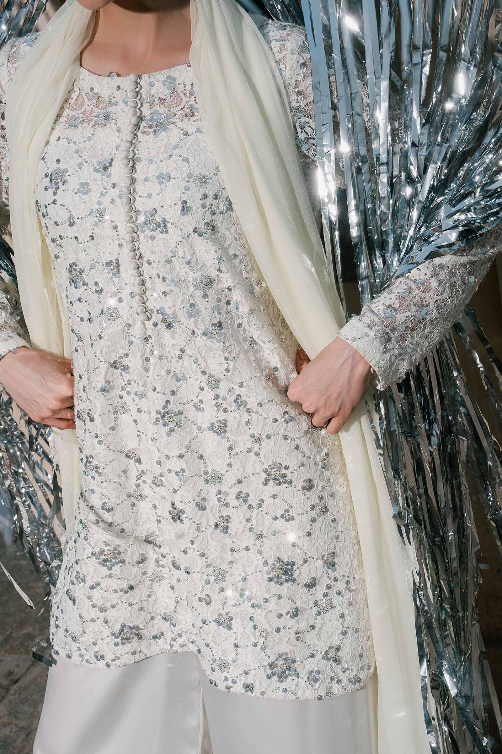 3 Piece Embroidered Net Suit - Image 4