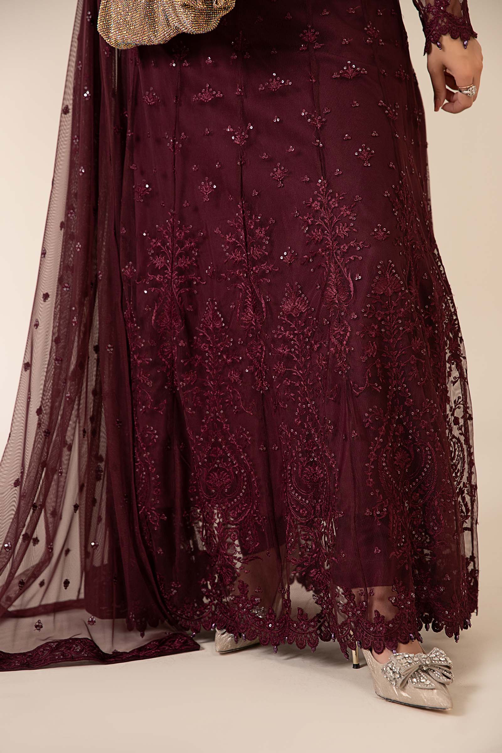 3 Piece Embroidered Suit - Image 4