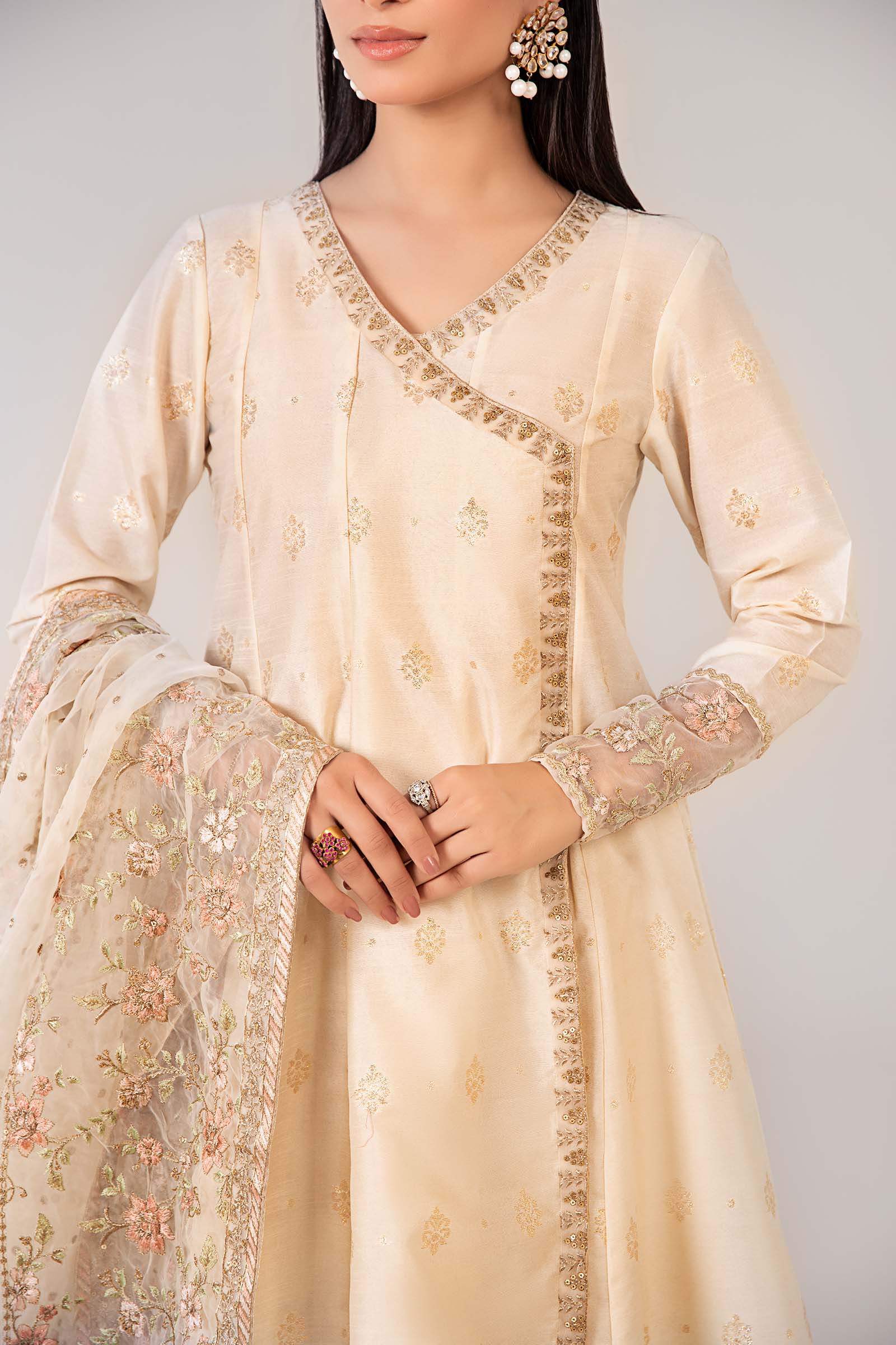 3 Piece Embroidered Suit - Image 4