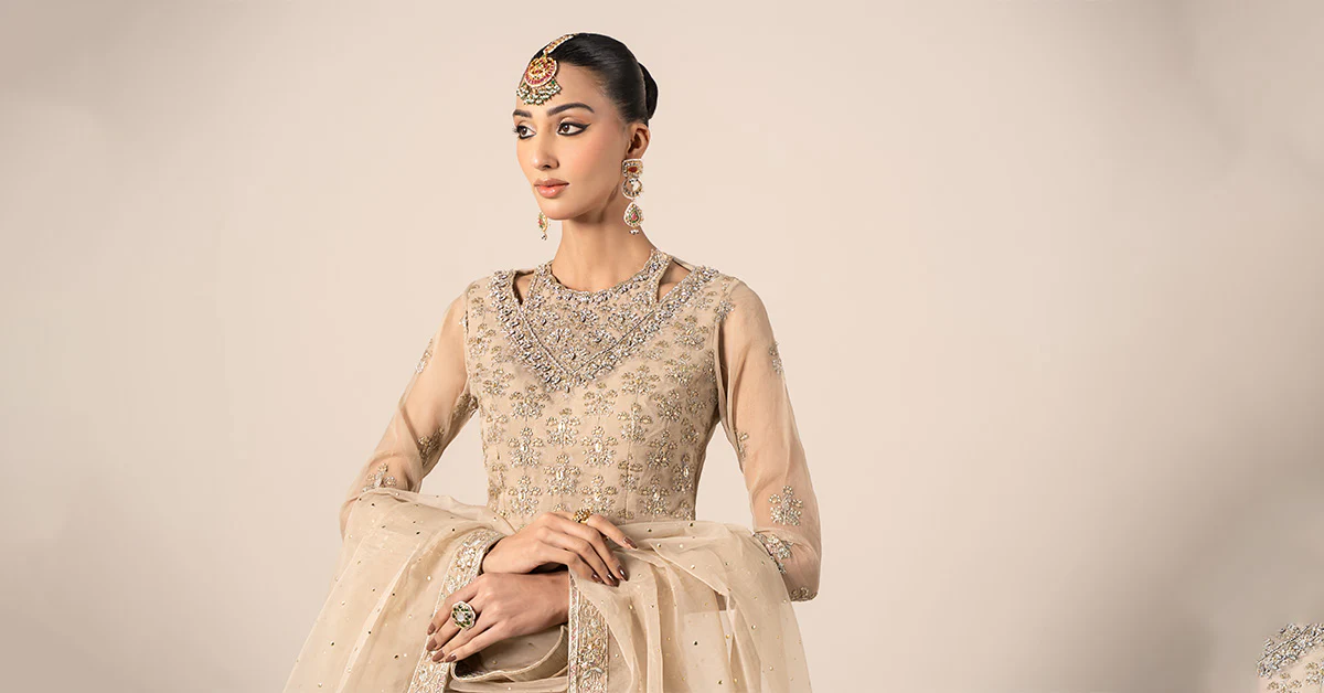 3 Piece Embroidered Organza Suit - Image 8