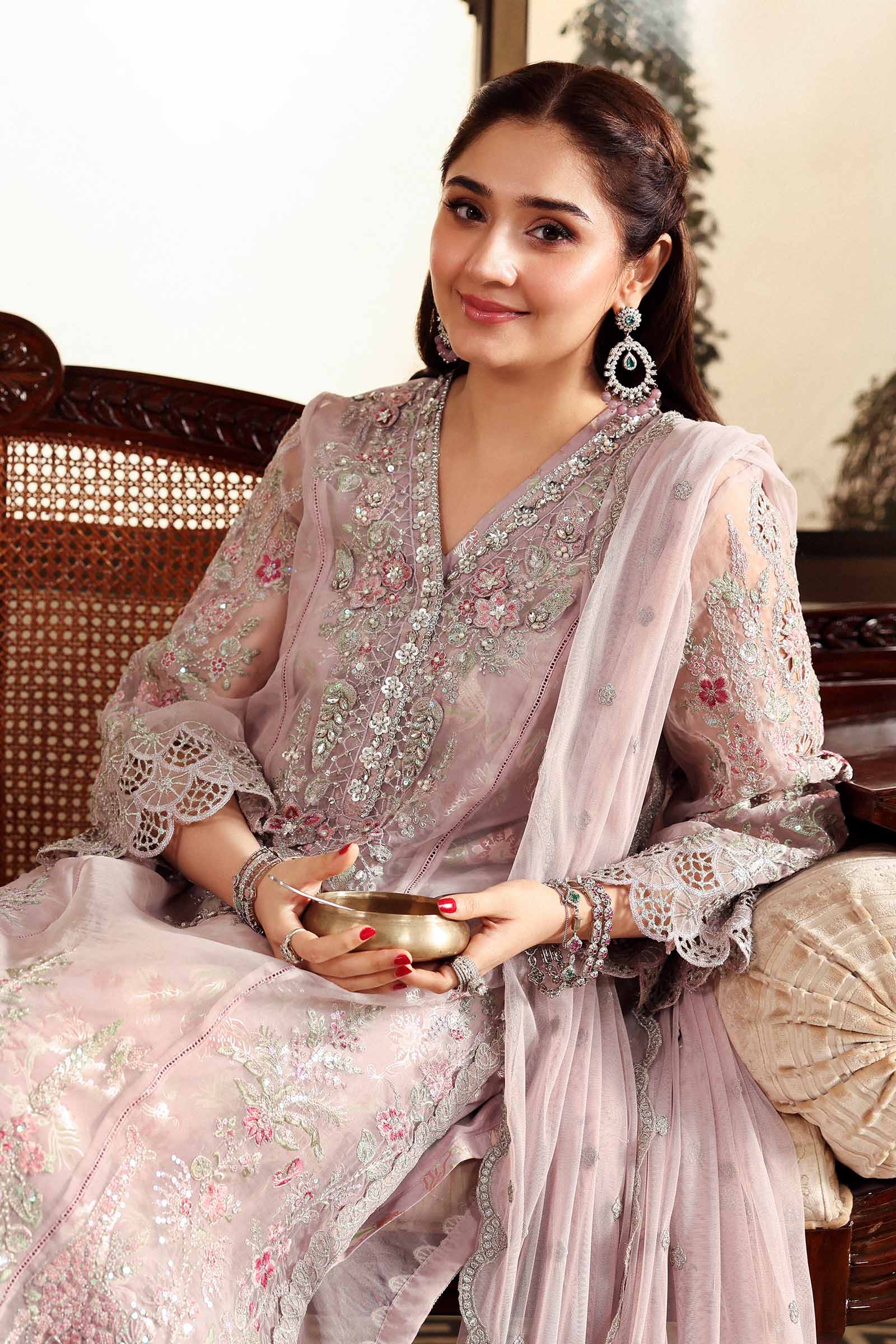 3 Piece Embroidered Organza Suit - Image 4