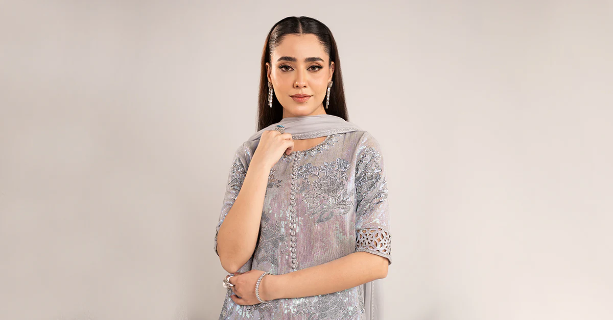 3 Piece Embroidered Chiffon Suit - Image 20