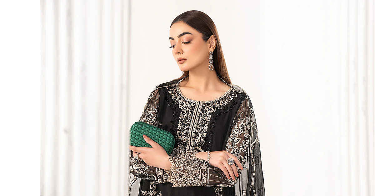 3 Piece Embroidered Chiffon Suit - Image 11