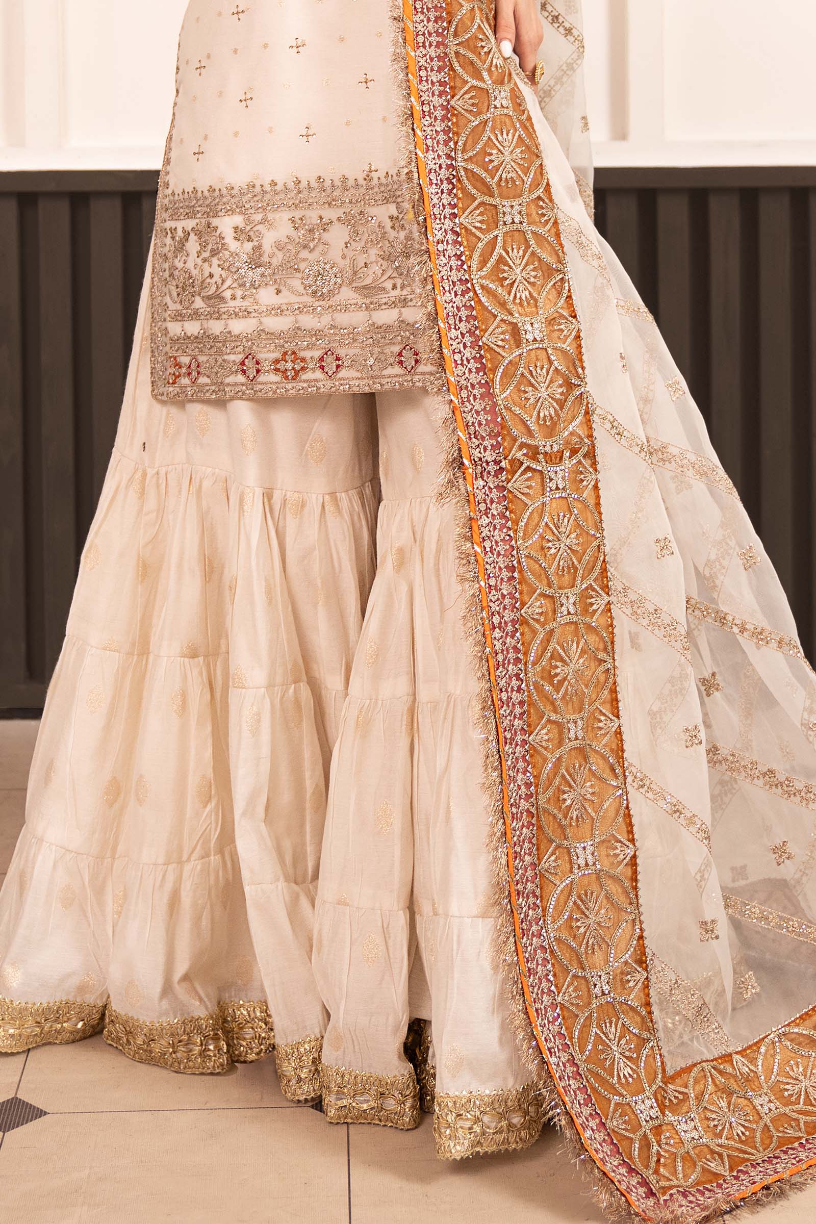 3 Piece Embroidered Cotton Lurex Suit - Image 5