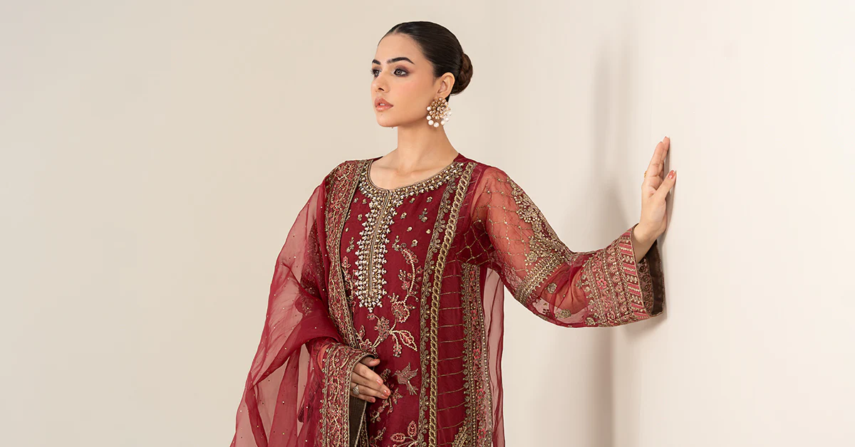3 Piece Embroidered Organza Suit - Image 11