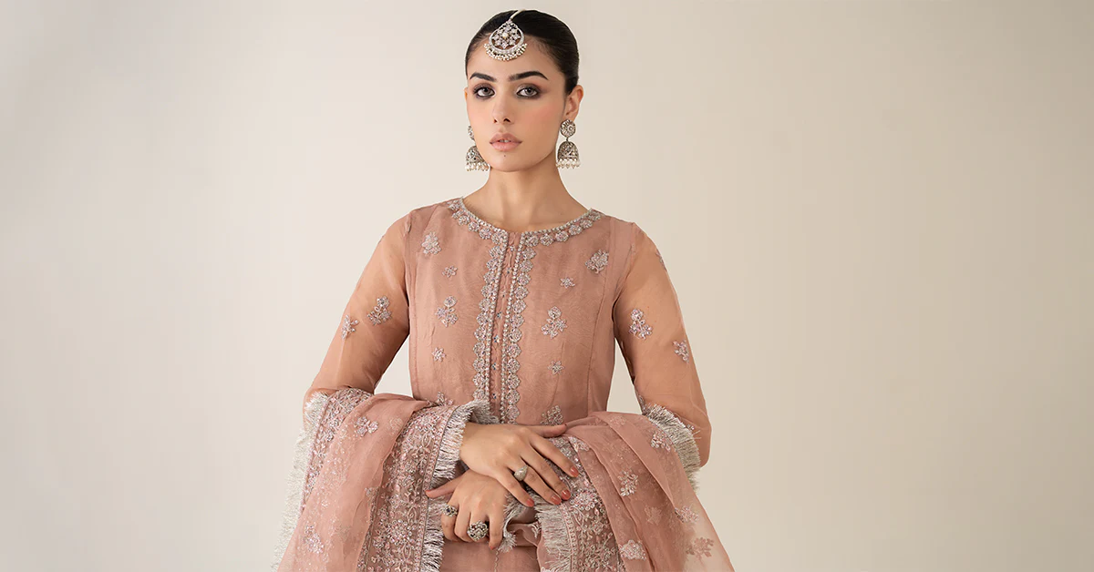 3 Piece Embroidered Organza Suit - Image 9