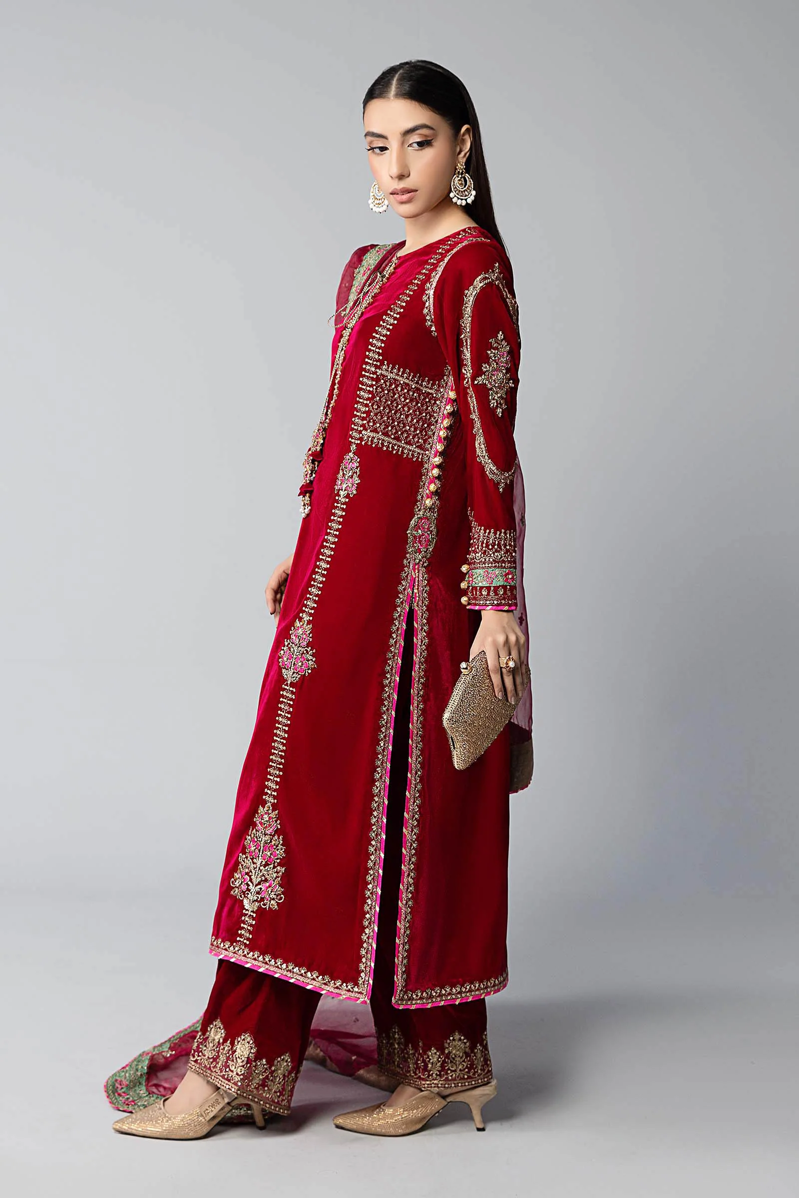 3 Piece Embroidered Velvet Suit - Image 3