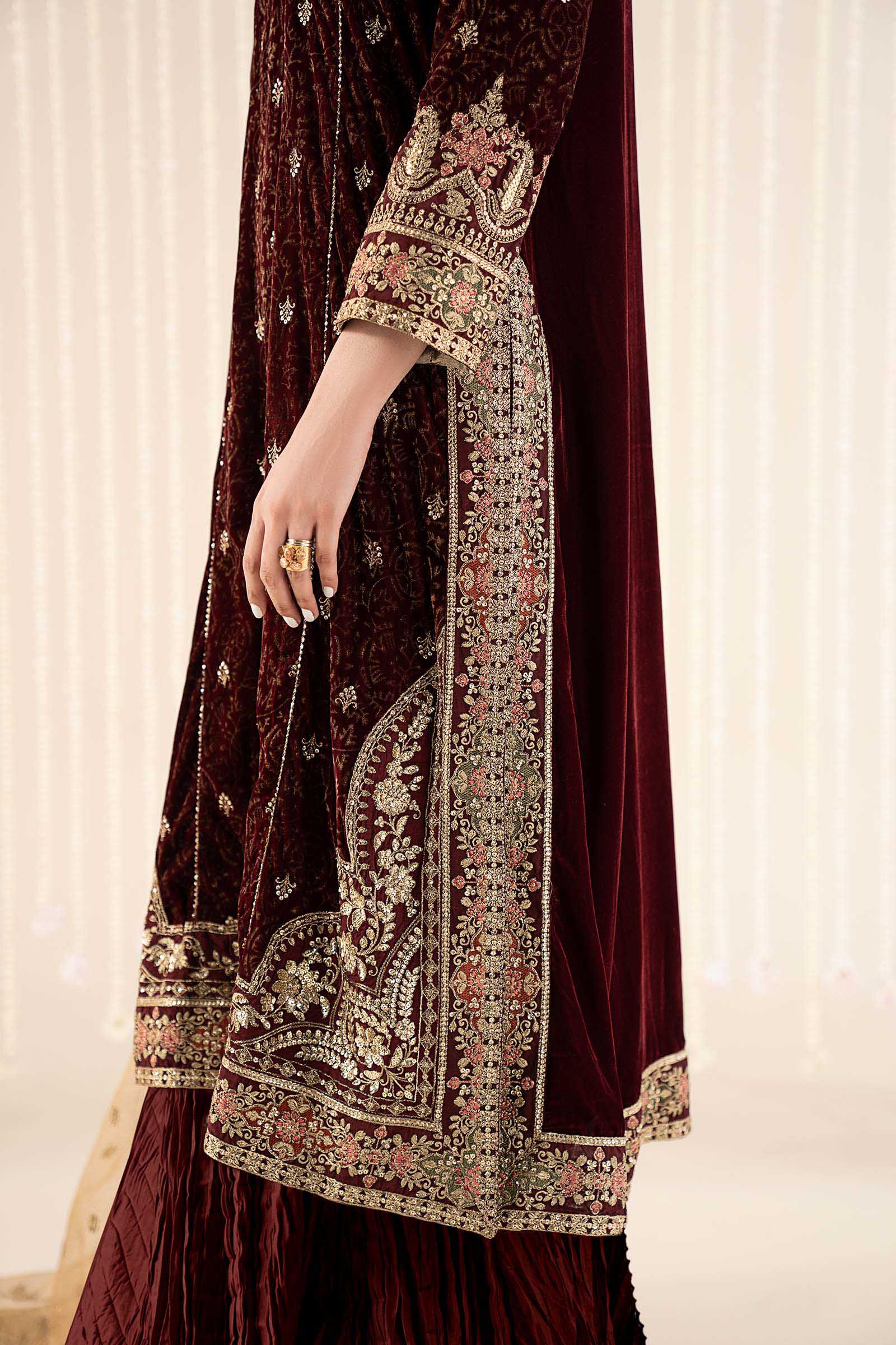 3 Piece Embroidered Velvet Suit - Image 5