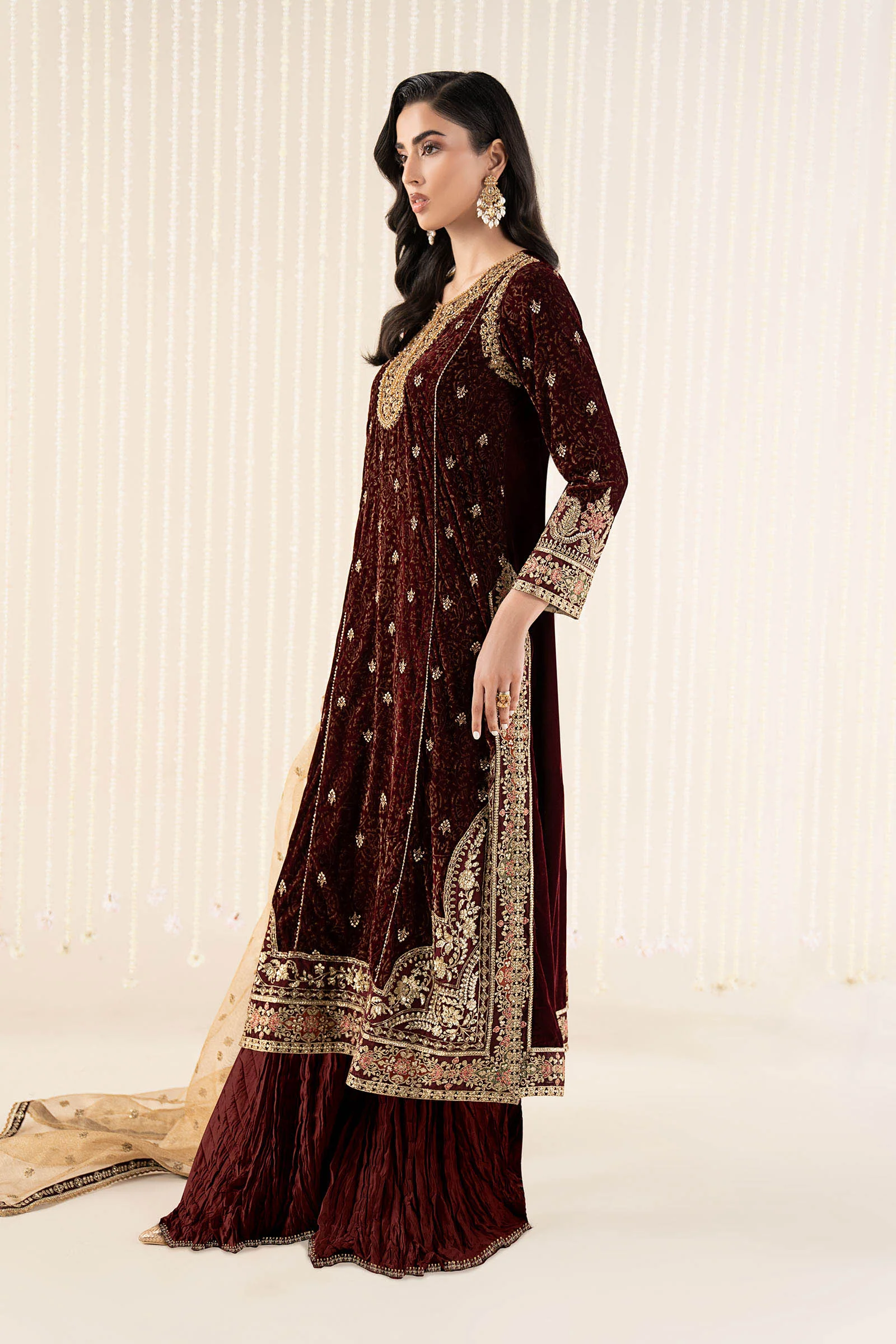 3 Piece Embroidered Velvet Suit - Image 7