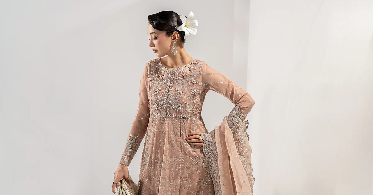 3 Piece Embroidered Organza Suit - Image 8