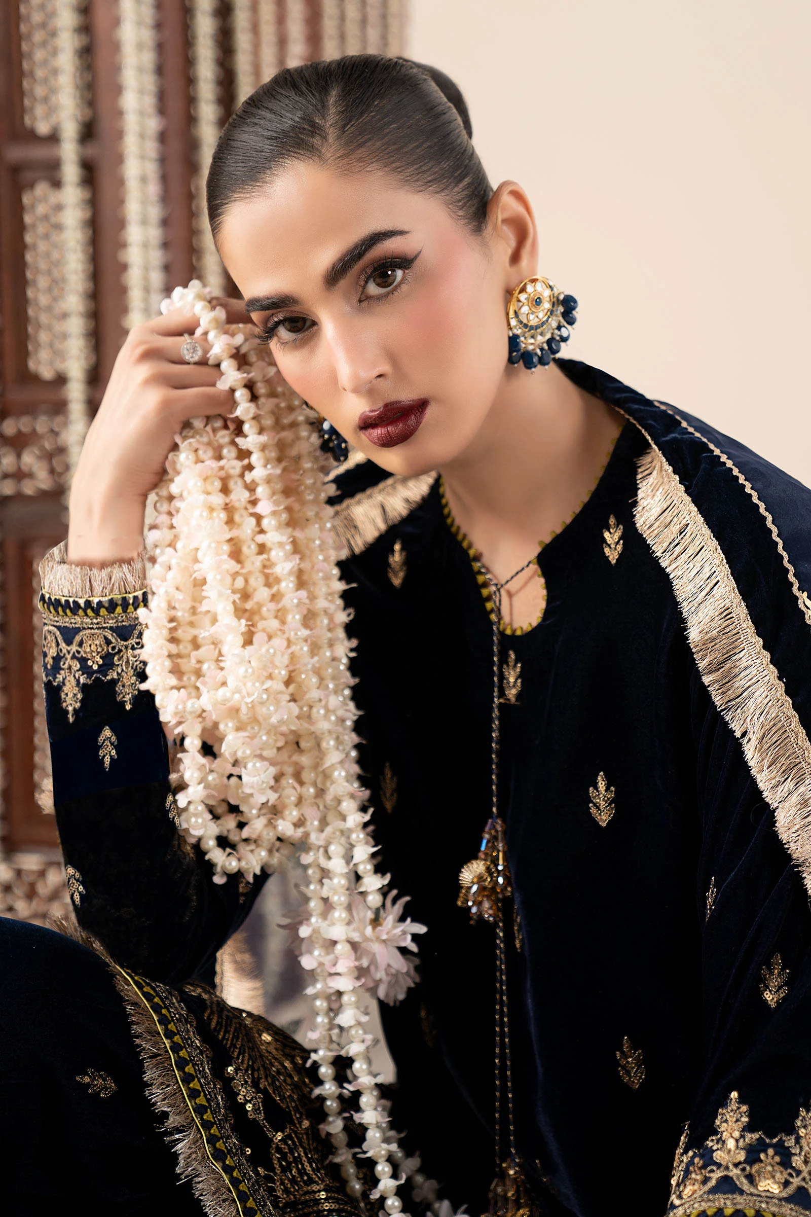 3 Piece Embroidered Velvet Suit - Image 3