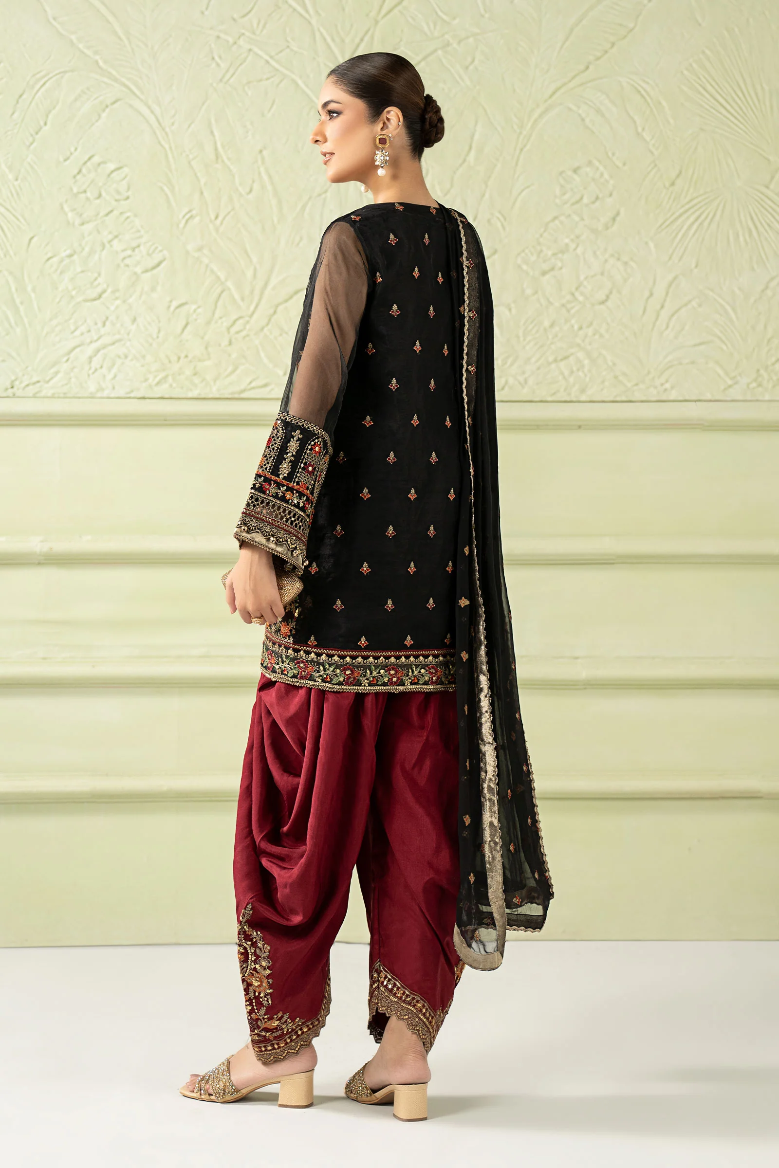 3 Piece Embroidered Organza Suit - Image 10