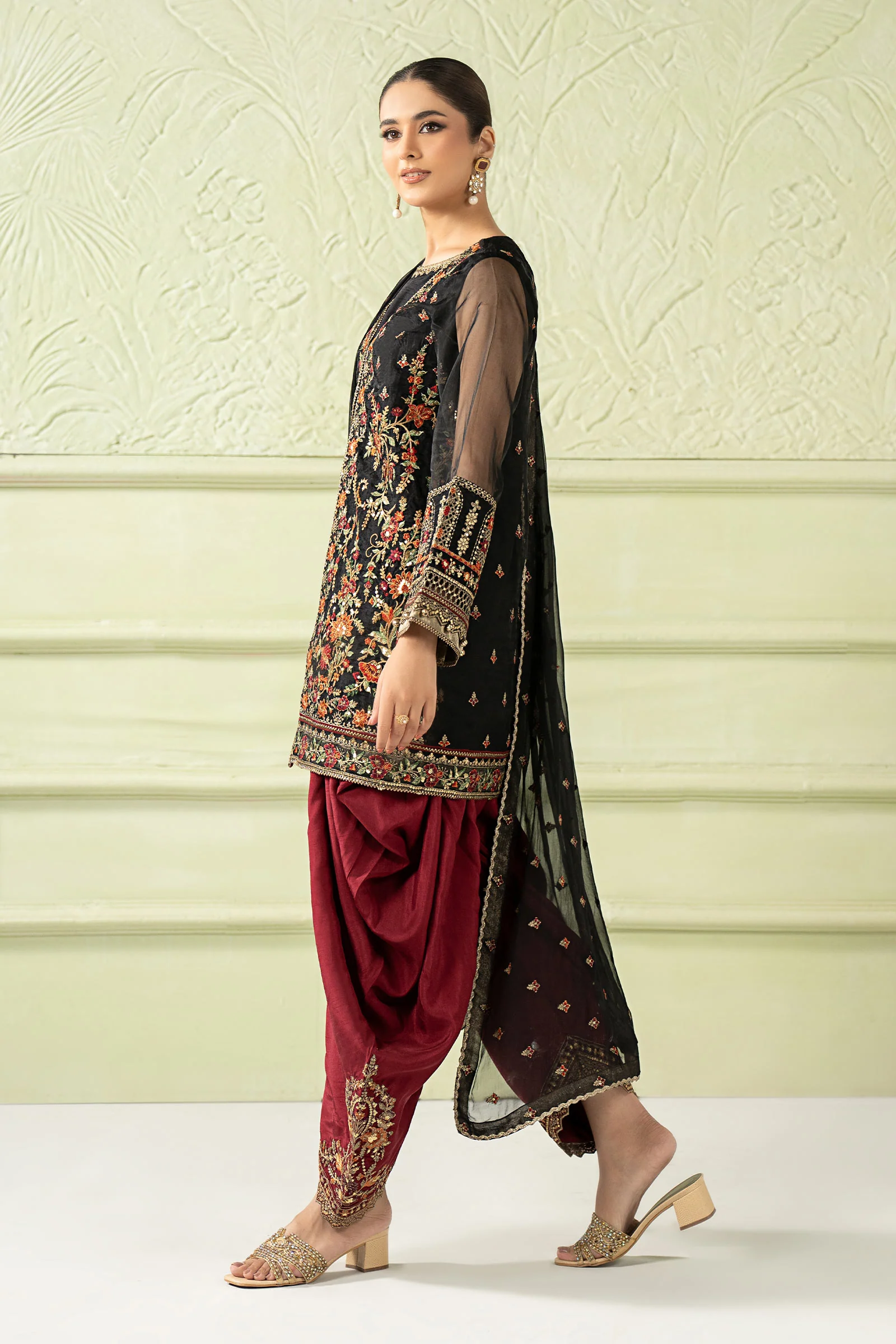3 Piece Embroidered Organza Suit - Image 8