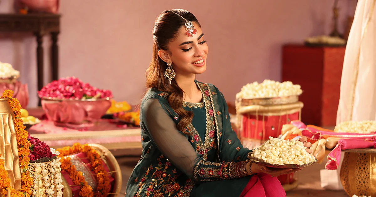 3 Piece Embroidered Organza Suit - Image 14